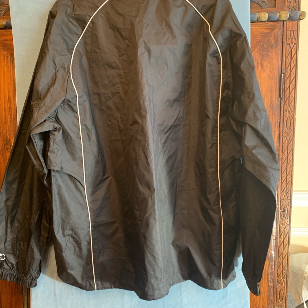 Jacket‎ - Picture 9 of 12